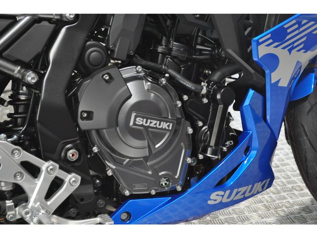 suzuki - gsx-8r