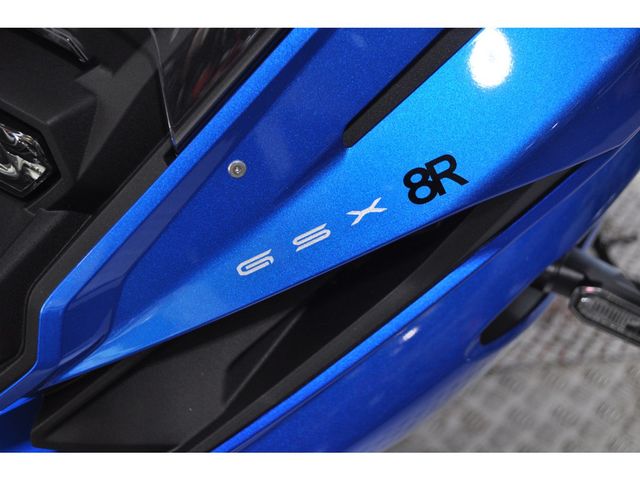 suzuki - gsx-8r