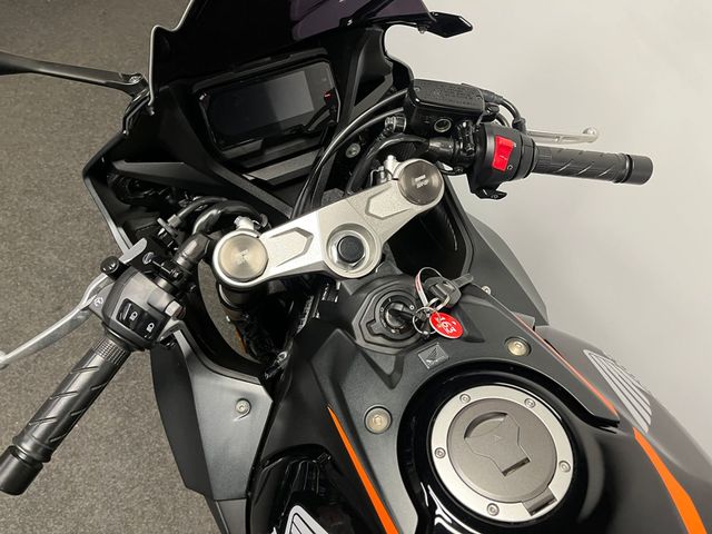 honda - cbr-650-r