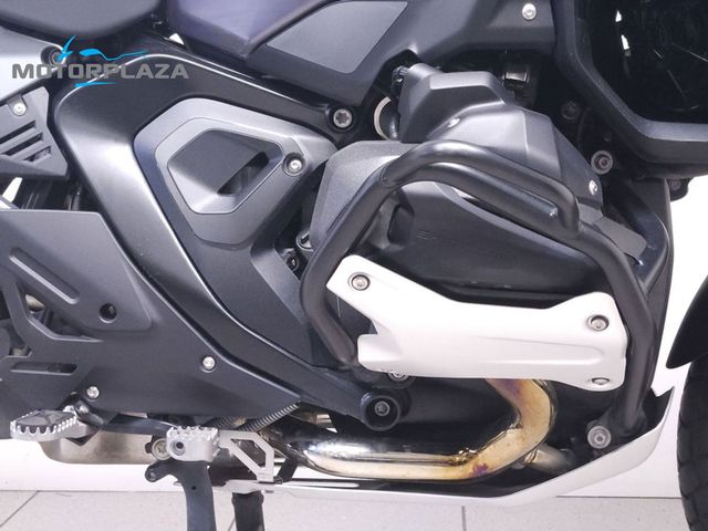 bmw - r-1300-gs-adventure