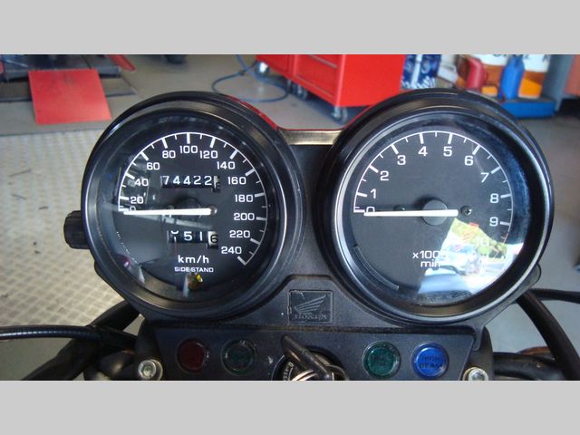 honda - cb-750-seven-fifty