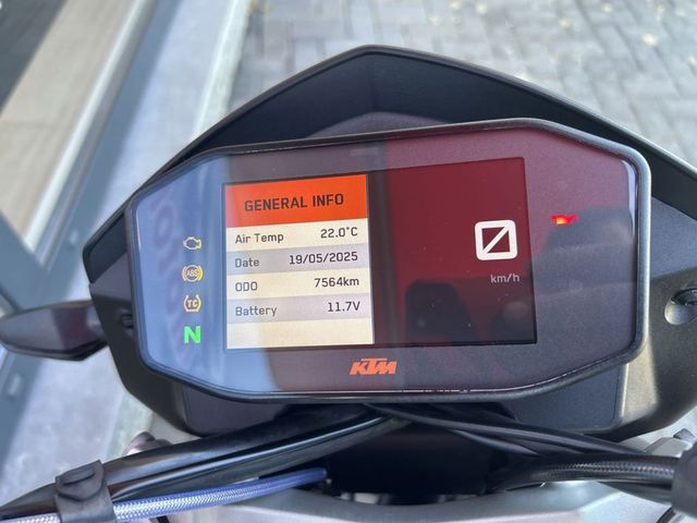 ktm - 690-duke