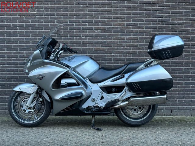 honda - st-1300-pan-european