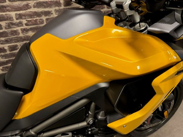 triumph - tiger-1200-gt-pro