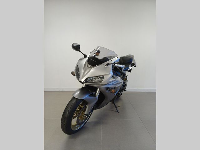 honda - cbr-1000-rr-fireblade