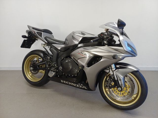 honda - cbr-1000-rr-fireblade