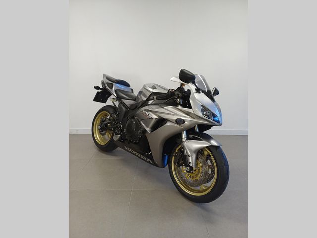 honda - cbr-1000-rr-fireblade