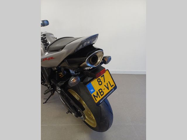 honda - cbr-1000-rr-fireblade