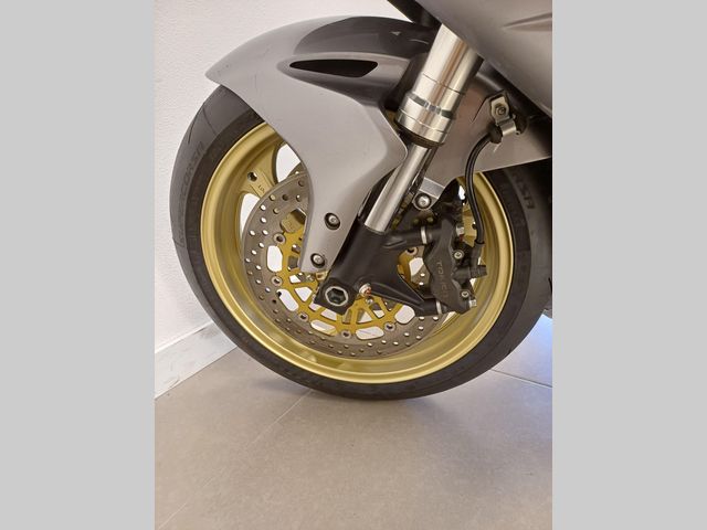 honda - cbr-1000-rr-fireblade