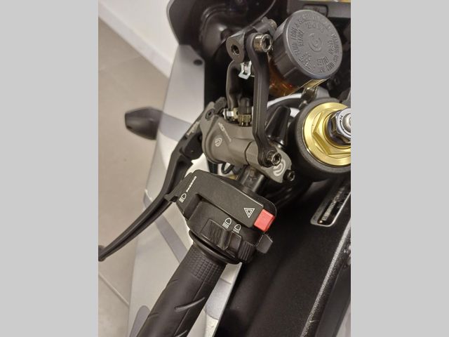 honda - cbr-1000-rr-fireblade