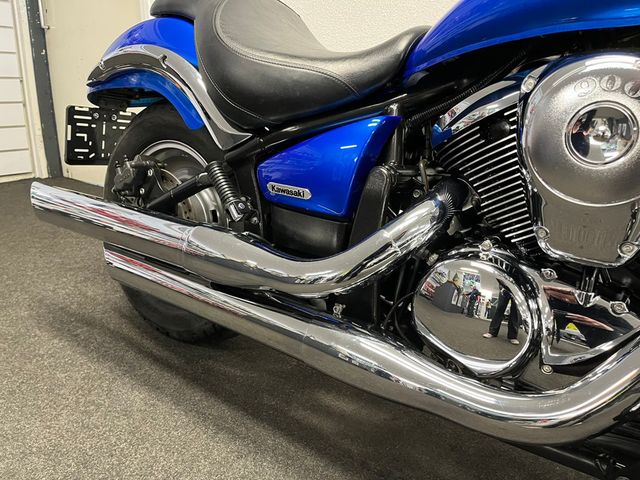 kawasaki - vn-900-custom