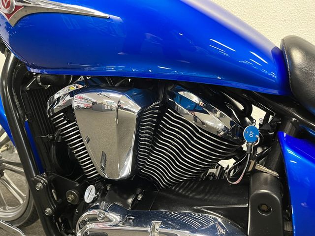 kawasaki - vn-900-custom