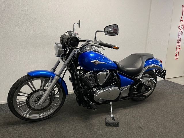 kawasaki - vn-900-custom