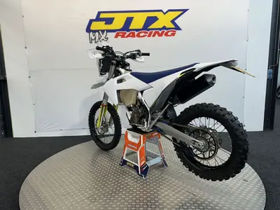 HUSQVARNA FE 250 – foto 4