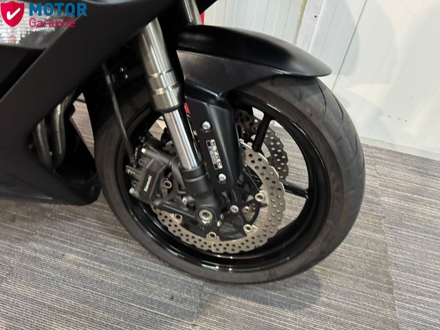 kawasaki - z-1000-sx-abs