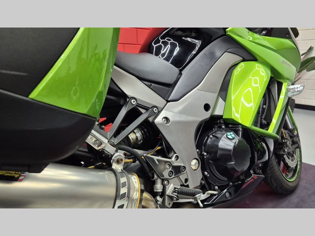 kawasaki - z-1000-sx-abs