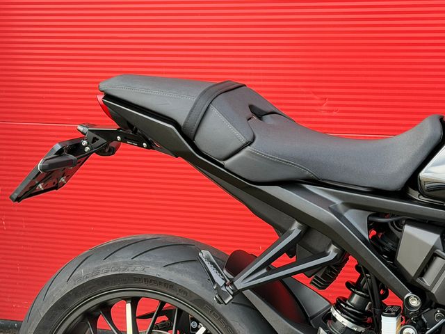 honda - cb-1000-r-black-edition