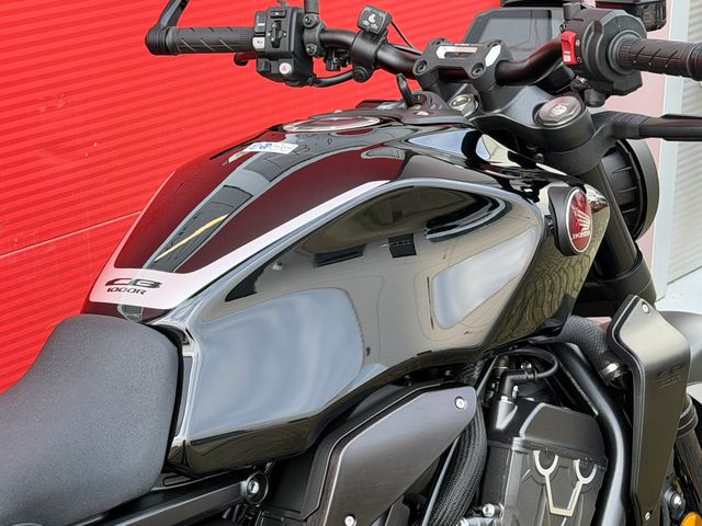 honda - cb-1000-r-black-edition