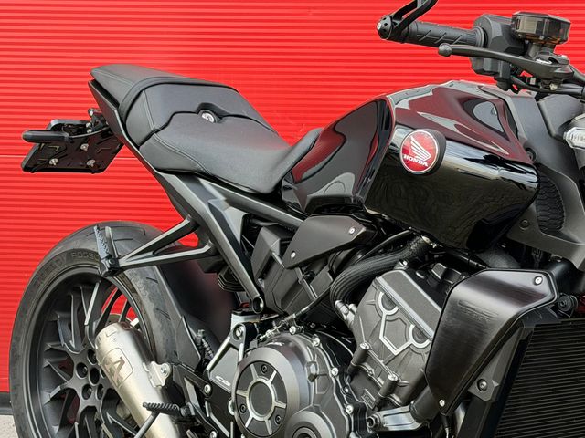 honda - cb-1000-r-black-edition