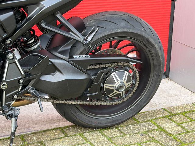 honda - cb-1000-r-black-edition