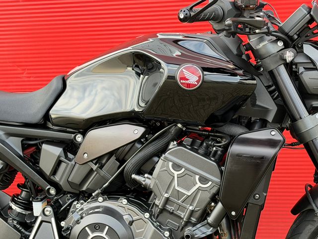 honda - cb-1000-r-black-edition