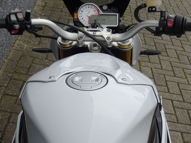 bmw - s-1000-rr