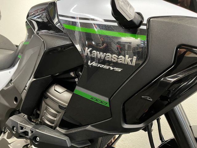 kawasaki - versys-1000-grand-tourer