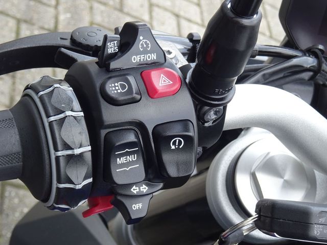 bmw - f-900-r