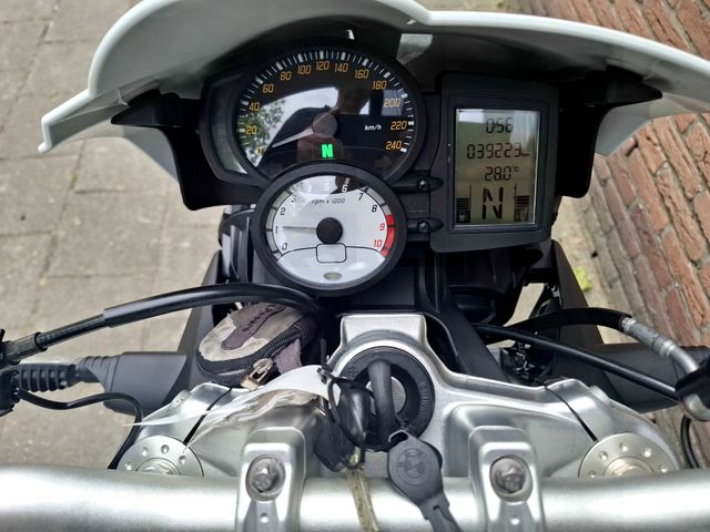 bmw - f-800-r