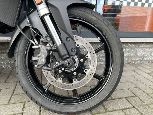 suzuki - v-strom-800