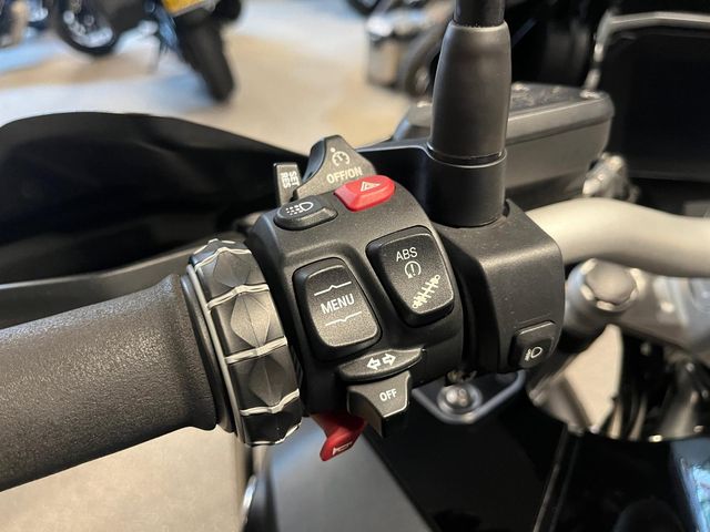 bmw - r-1200-gs-adventure-abs-asc-esa