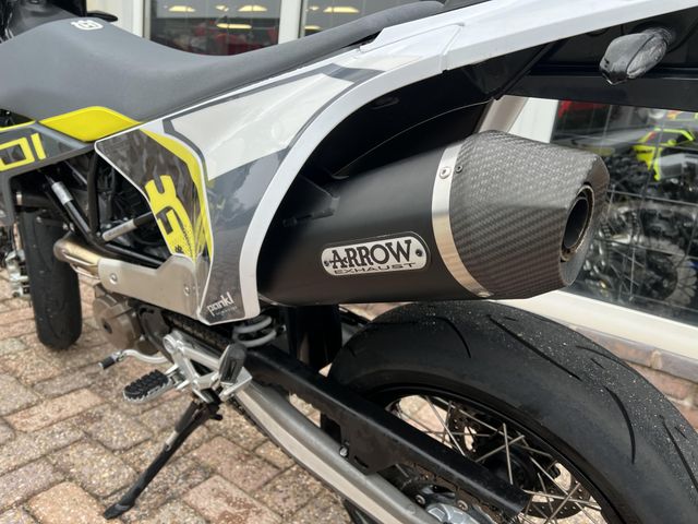 husqvarna - 701-supermoto