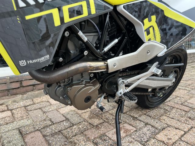 husqvarna - 701-supermoto