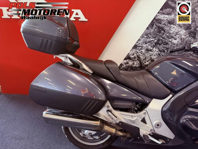 honda - st-1300-pan-european