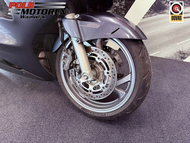 honda - st-1300-pan-european