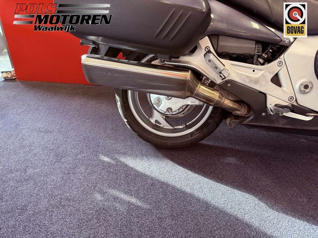 honda - st-1300-pan-european