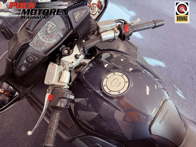 honda - st-1300-pan-european