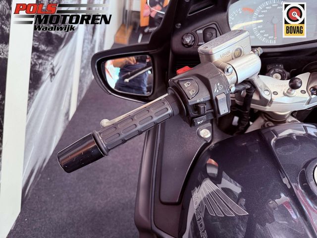 honda - st-1300-pan-european