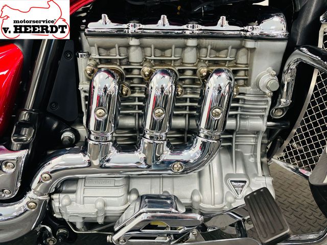 triumph - rocket-iii-classic