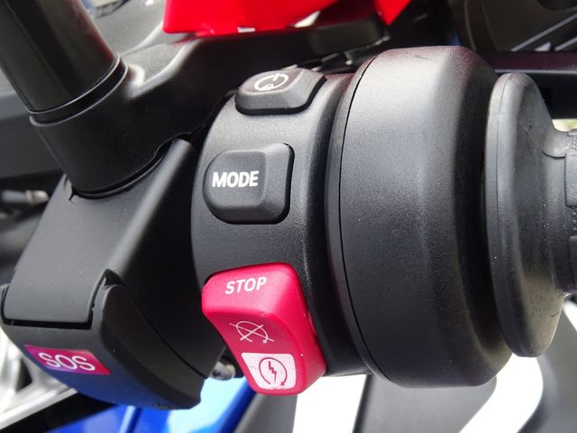 bmw - r-1300-gs-adventure-trophy