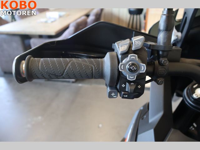 ktm - 1290-super-adventure-s