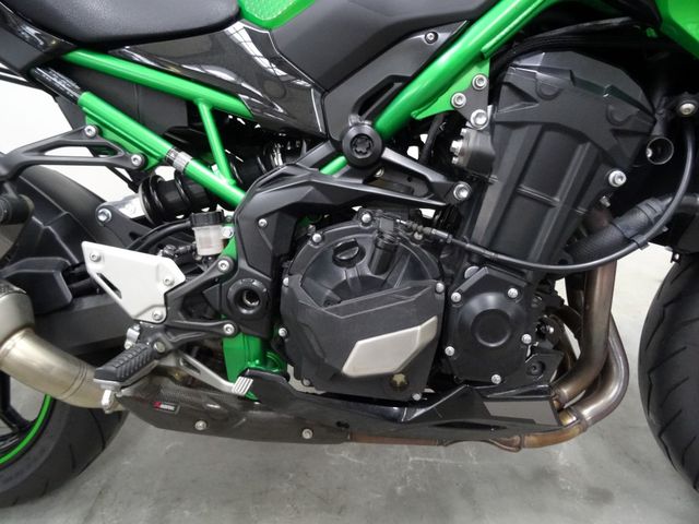 kawasaki - z900