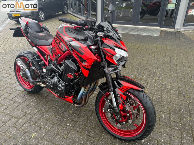 kawasaki - z900