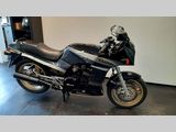 KAWASAKI GPZ 900 R