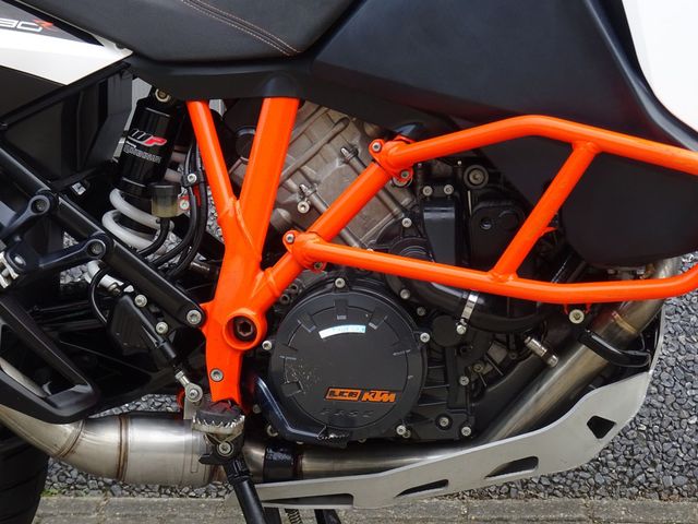 ktm - 1090-adventure-r