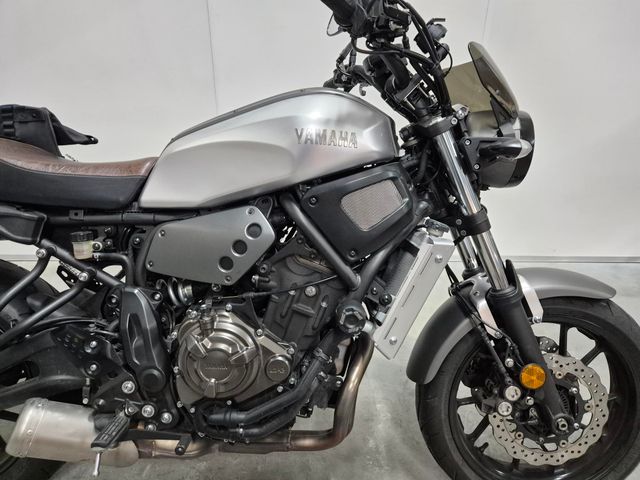 yamaha - xsr-700-abs