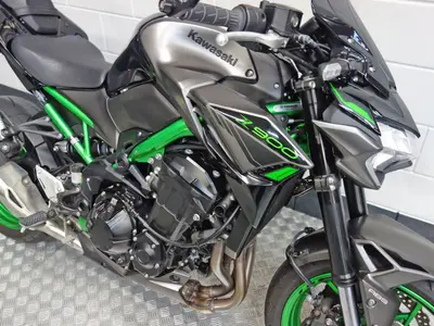 KAWASAKI Z900 – foto 4
