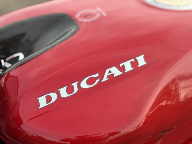 ducati - 748