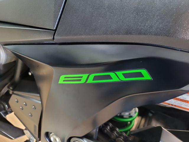 kawasaki - z-800-abs