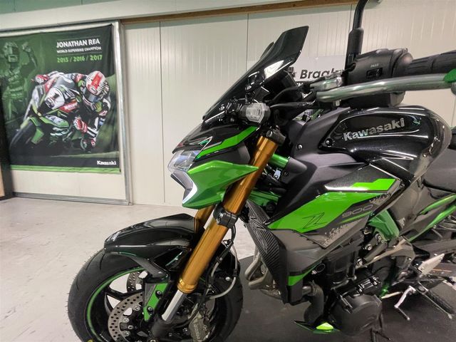 kawasaki - z900-se-performance